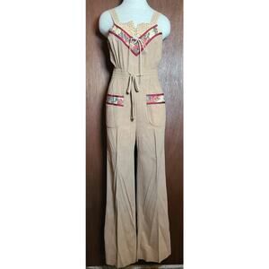 Vintage 60’s Sz 9 Romper Jumpsuit Hippie Tan Floral Laced Wide Leg Eyelet Hippie